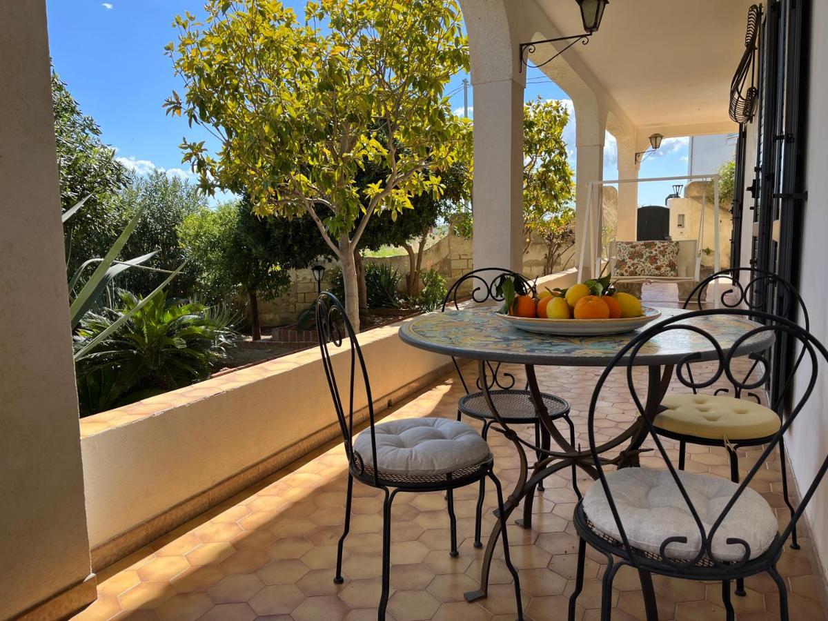 Villa Letizia Rooms & Apartments Noto Exterior foto