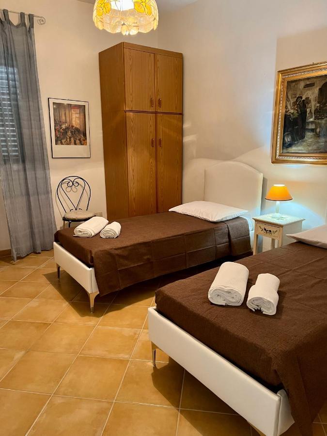 Villa Letizia Rooms & Apartments Noto Exterior foto